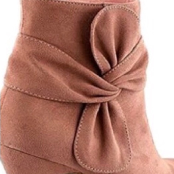 BLUSH FAUX SUEDE BOW HEELED BOOTIE BOOTS - Picture 5 of 8